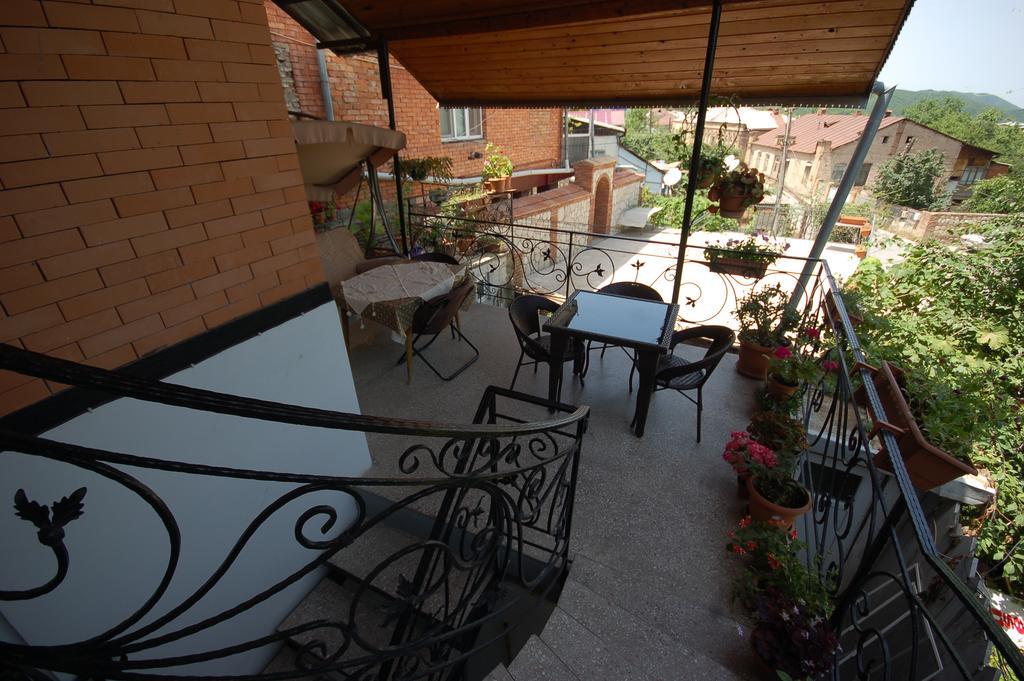 Guest House Eka & Gio ซิคนาคี ภายนอก รูปภาพ
