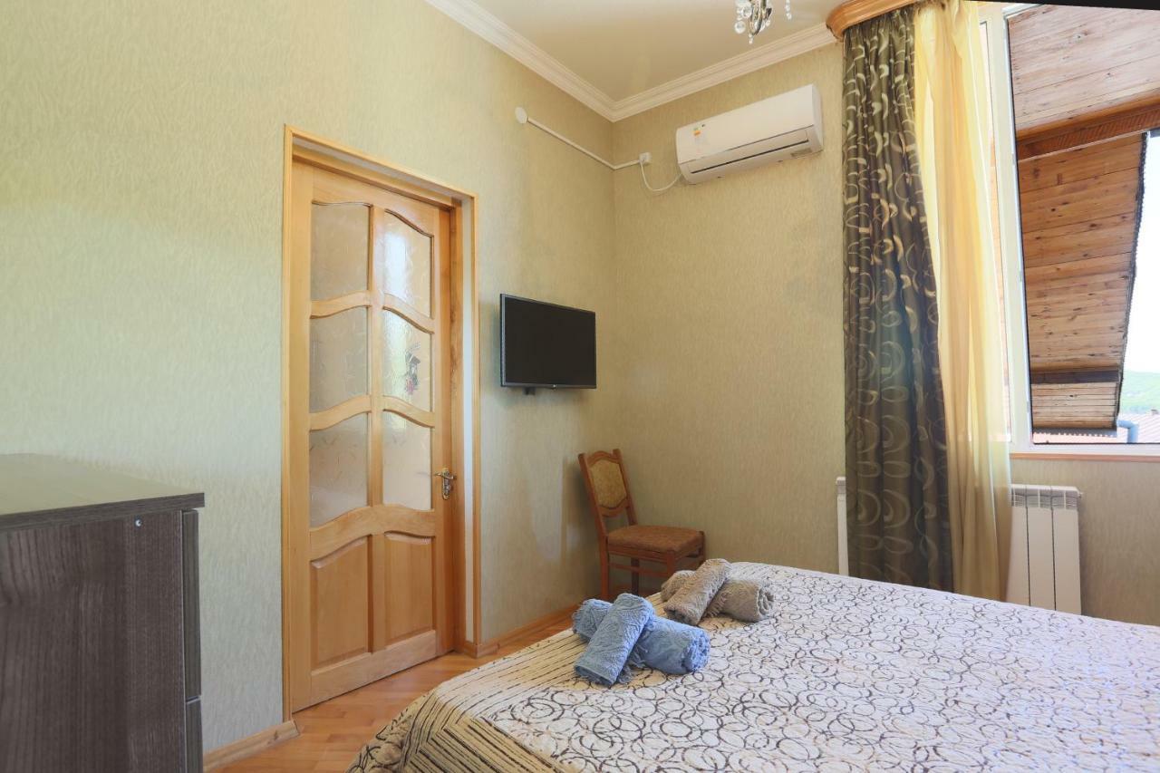 Guest House Eka & Gio ซิคนาคี ภายนอก รูปภาพ